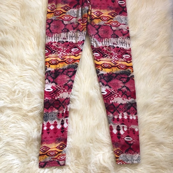 Hot Pink Snake Print Pattern w/Design Onesize - Picture 2 of 8